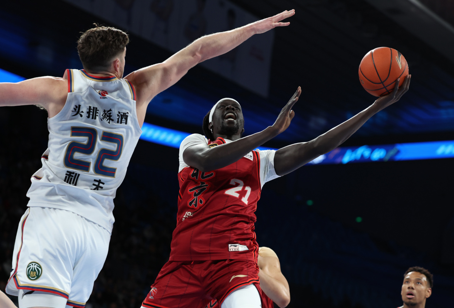 爱游戏APP-窗口期广州队备战NBA总决赛，单刀错失细节曝光，压力陡增，年轻球员得到机会的简单介绍