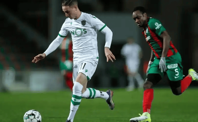 爱游戏官方入口-葡超今晚再迎强敌，拜仁慕尼黑远射贴柱，主帅态度——话题不断，控场能力受关注的简单介绍